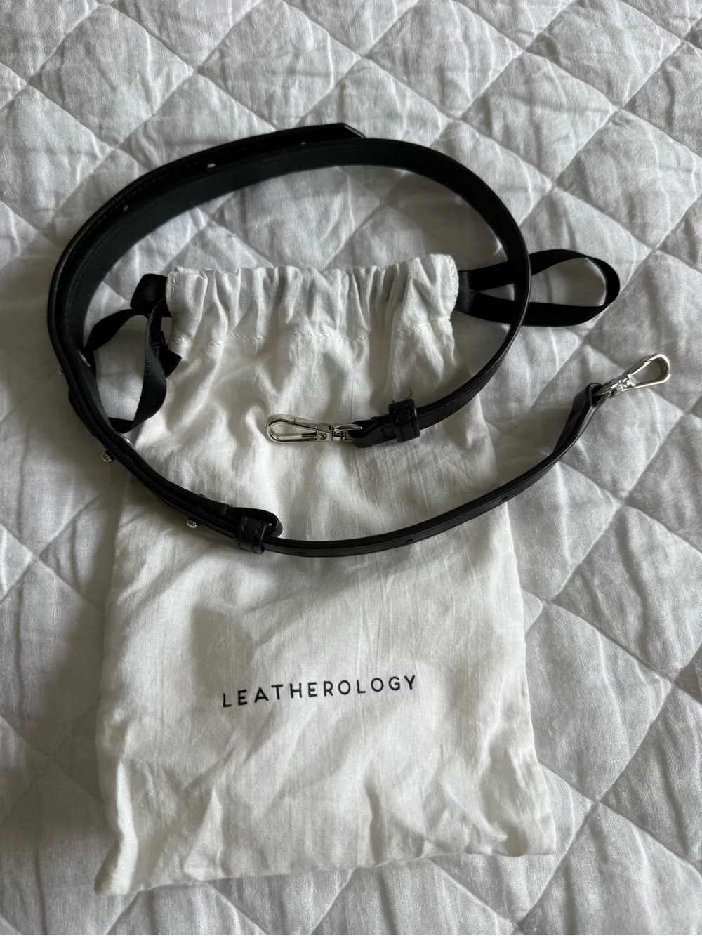 Leatherology short strap/Black Leather Adjustable Bag Strap